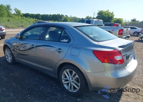 2011 Suzuki Kizashi S z USA, uszkodzony, nr VIN JS2RF9A19B6110214